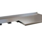 Nerezový pracovní stůl nepatří do autodílny, nýbrž do kuchyně